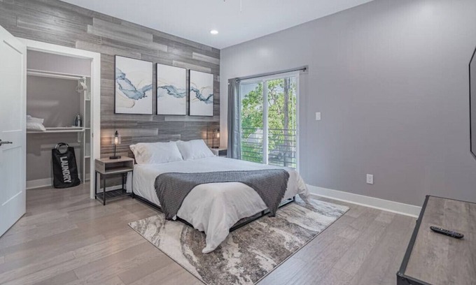 Northside House | Cozy, Private Room, Garage Parking. No Cleaning Fee~