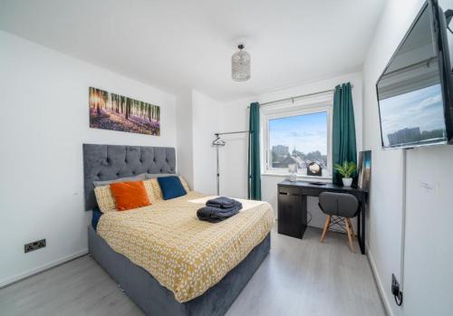 Southbury Apartment | Cozy Private Room Near Shops & Transport in Enfield