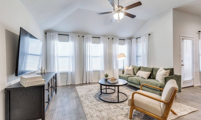 Justin House | Cozy Retreat at 207 High Point Way in Justin, TX