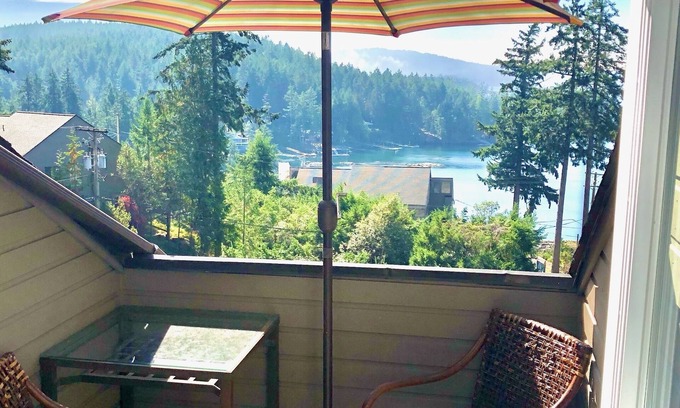 Halfmoon Bay Apartment | Cozy retreat with stunning ocean & fir tree views