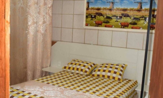 Ipiranga House | Cozy room, with TV access to over 400 channels from around the world. Nice place