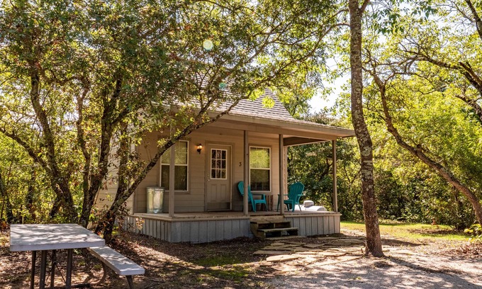Van Alstyne Cabin | Cozy Rustic Cabins for Self or Family Retreat