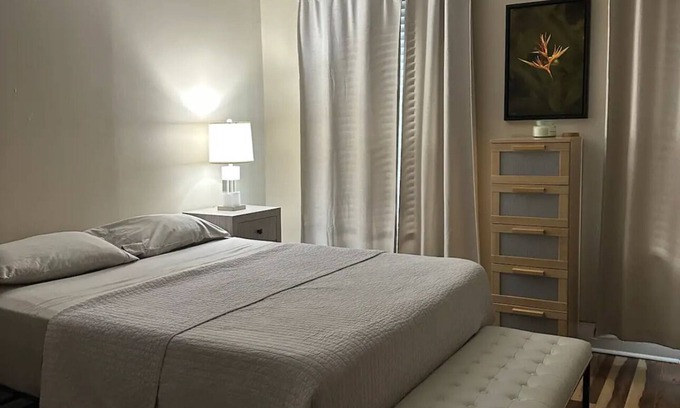 Newbold House | Cozy South Philly home