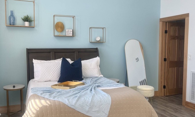 South Nashville Condo | Cozy studio apartment centrally located with only a 6 min drive to Broadway