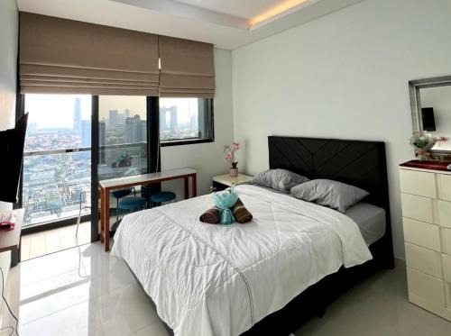 Surabaya Apartment | Cozy Studio Apartment with Balcony