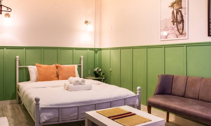 Old Town Apartment | Cozy Studio Flat 5 min to Kordon Alsancak in Izmir