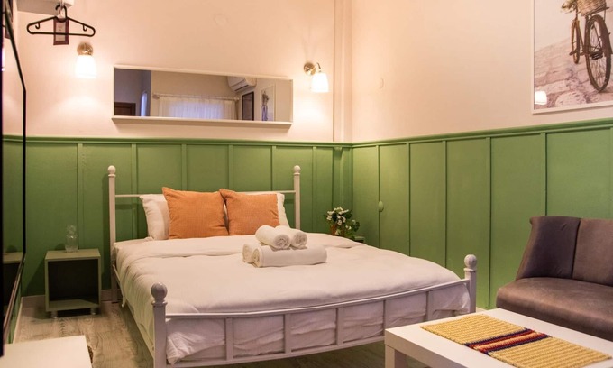 Old Town Apartment | Cozy Studio Flat 5 min to Kordon Alsancak in Izmir