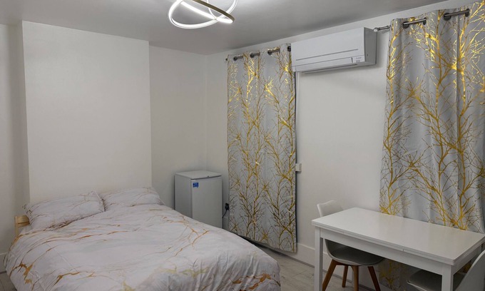 Selhurst Apartment | Cozy Studio in Croydon City Center