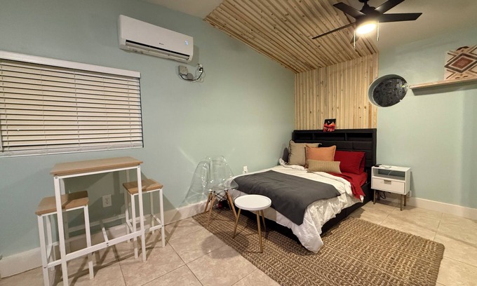 Las Vegas Apartment | Cozy studio in enjoyable Las Vegas with WiFi and AC
