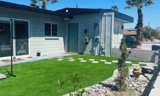 Las Vegas House | Cozy studio in Las Vegas with private access