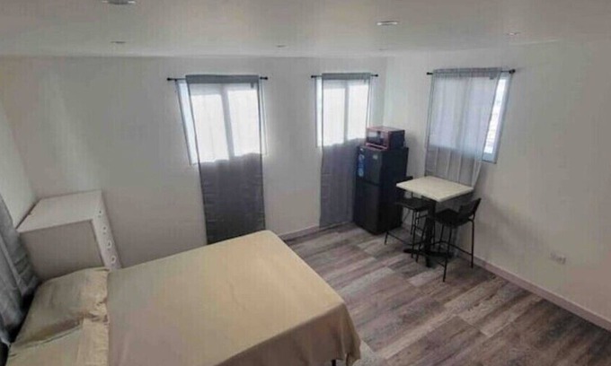Santurce Apartment | Cozy Studio in Santurce 15 mins walk to Ocean park