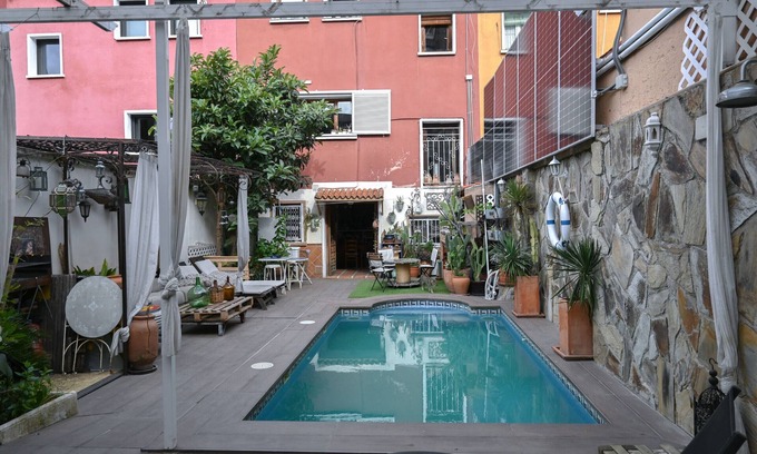 Ciudad Lineal Apartment | Cozy studio with pool in Ciudad Lineal