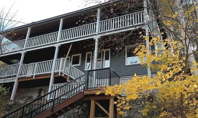 Nelson Apartment | Cozy suite with mountain and lake views. Easy walk to the beach and shopping.