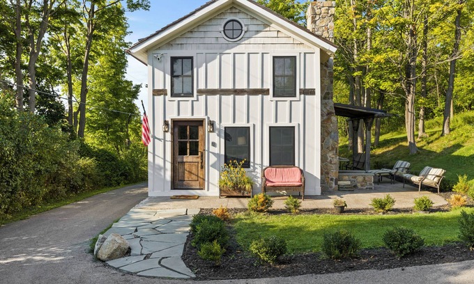 Rushville House | Cozy Two Bedroom Home Next to Canadaigua Lake Private 9+ Acres