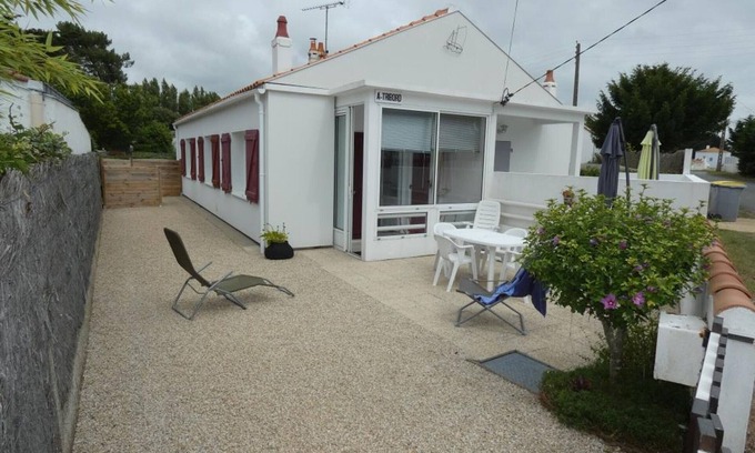 Notre-Dame-de-Monts House | Cozy Vacation Home Near Forest - 4 Guests, Veranda, Terrace, Pet-Friendly (on Request)