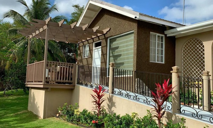Montego Bay House | Cozy Villa in Montego Bay