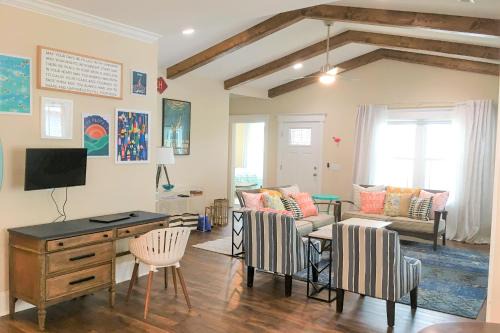Tranquil Harbour House | Crabana