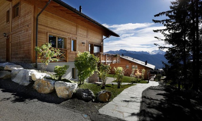 Randogne Ski Chalet | Crans Luxury Lodges