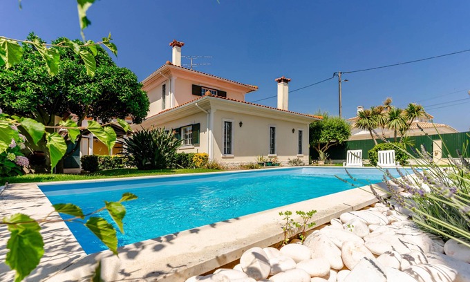 Belverde Villa | Cravo's House by Refugio