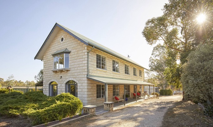 Harcourt House | Create@Harcourt - craft, walk,ride. The delights of Castlemaine are so close.