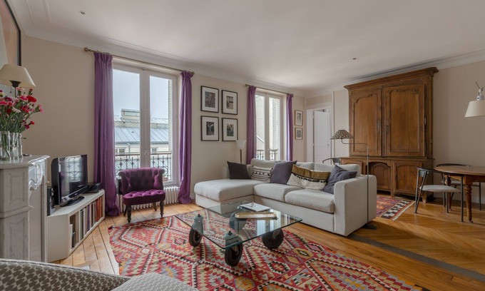 Quartier de la Roquette Apartment | Creative Paradise in Bastille, by Veeve