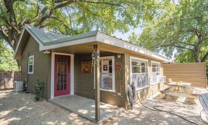 Waco House | Creatively colorful and cozy cabin and Airstream on the Brazos!