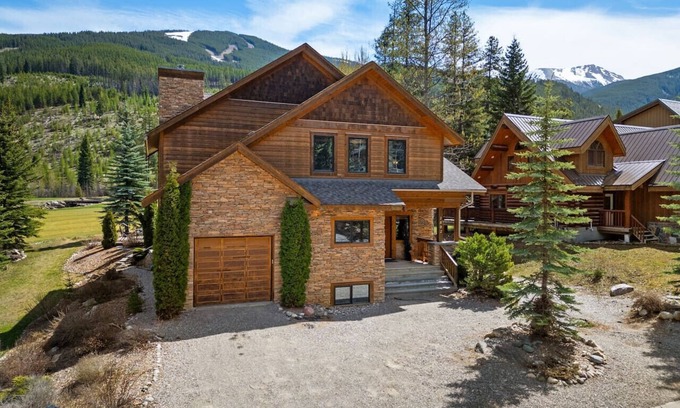 Forest Ridge Estates Cabin | Creekside Lodge | Hot Tub | Ski-Out | Pool Table