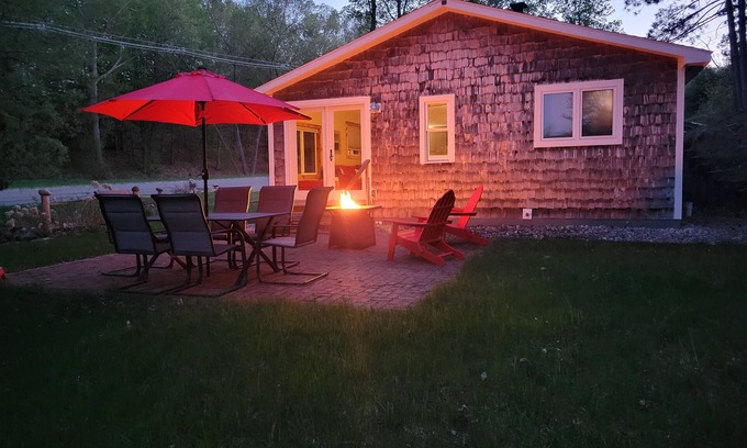 Lake Leelanau Cottage | Creekside Private 2 Bedroom Ranch on 3 Acres