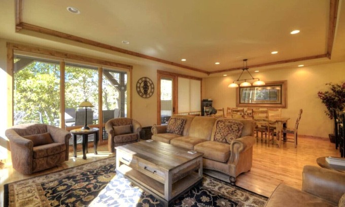 Red Lodge House | Creekside Serenity, Red Lodge MT