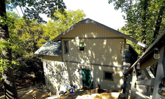 Crestline House | Crestline Hideaway