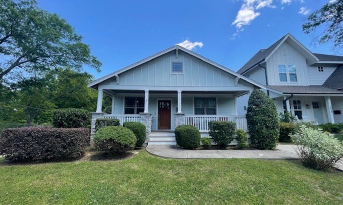 Villa Heights House | Cronson's Bungalow in Villa Heights