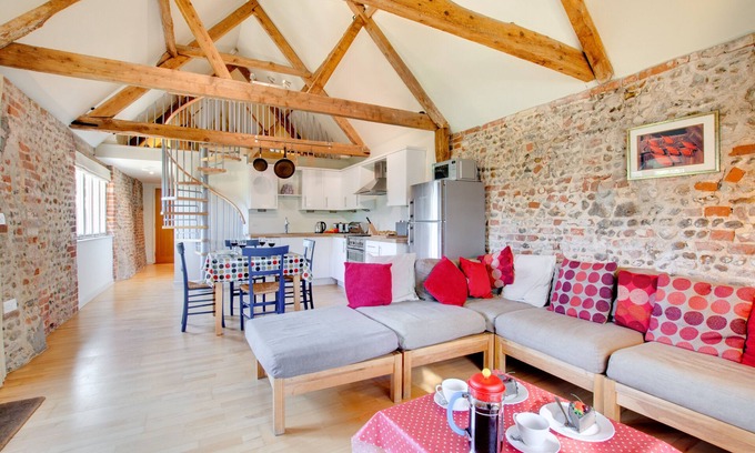 Briston House | Crossways Barn - Two Bedroom House, Sleeps 4