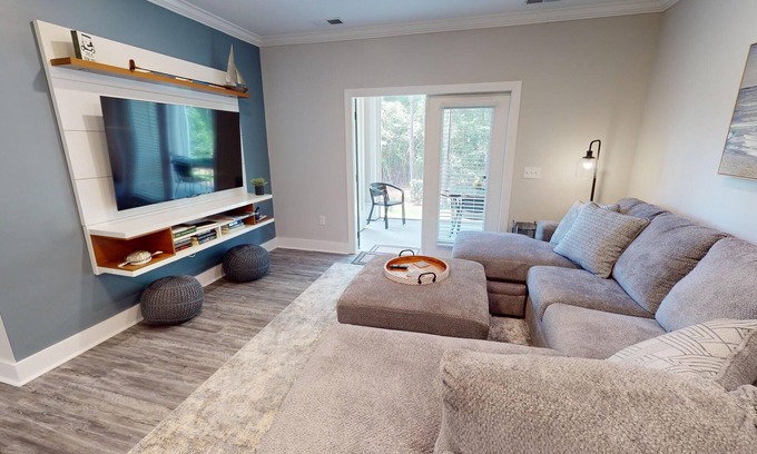 Calabash Condo | Crow Creek 1706 | Course-Ready, Comfort