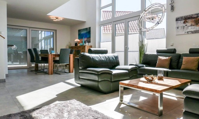 Trent Villa | "Crystal" Modern retreat