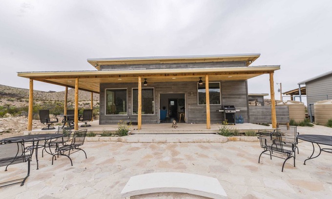 Alpine House | Crystal Mountain Cabin: Custom Built 2019. Relax in Seclusion.