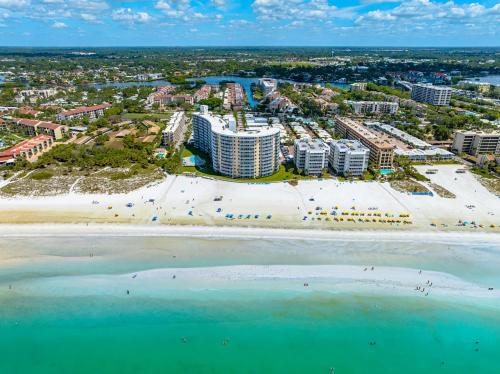 Siesta Key Apartment | Crystal Sands By Beachside Management