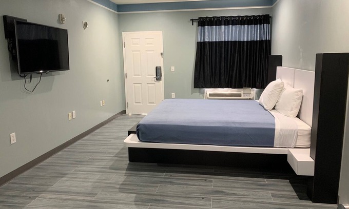Southeast Houston Hotel | Crystal Suites