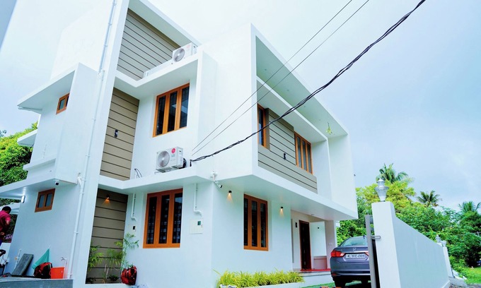 Kochi Villa | Crystal Villa Suite1