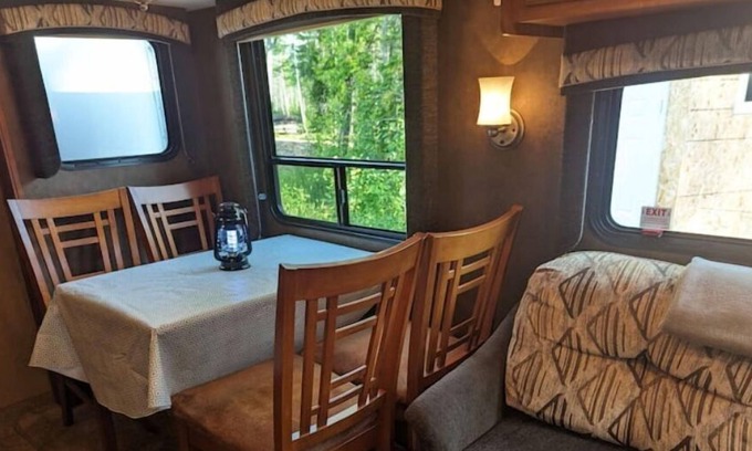 Queens County House | Cumberland Hideaway
