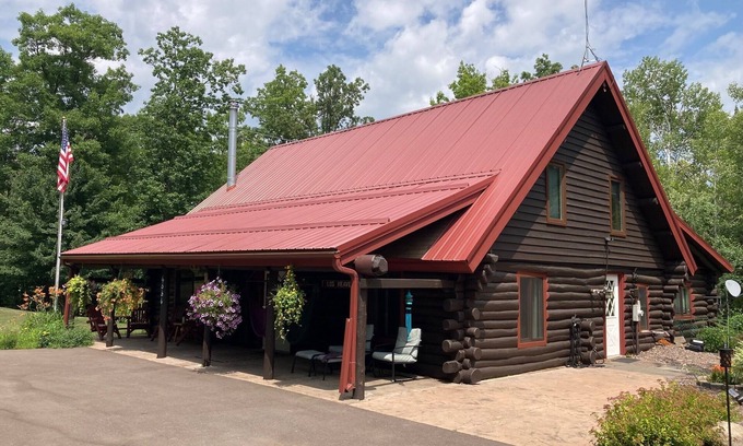 Moose Lake House | Custom built log home on 40 acres & in the woods!nSnowmobile right from home!