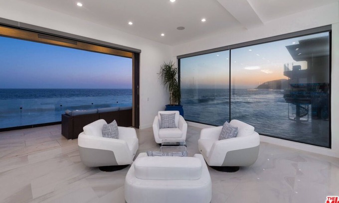 Malibu House | Custom Malibu Beach House Newly Remodeled On Private Beach