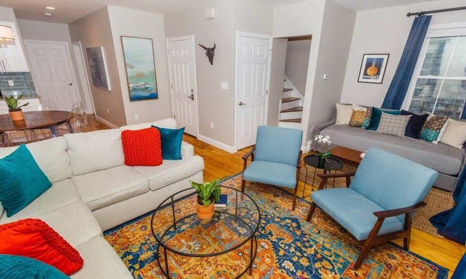 Dorchester Condo | Cute Boston Condo | Near T