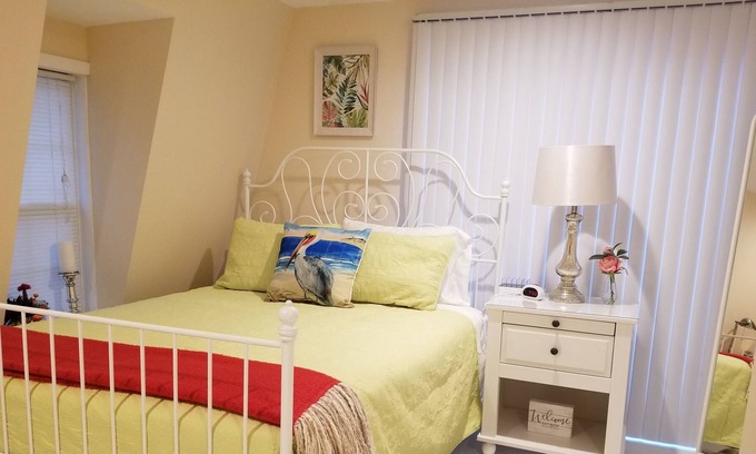 Apopka Cottage | Cute Cozy Cottage near Attractions