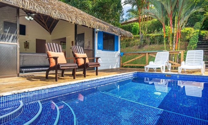 Ojochal House | Cute. Cozy. Private. Pool. Ojochal.