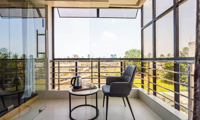 Eluru Hotel | CVR'S HOTEL GLASS BIRD