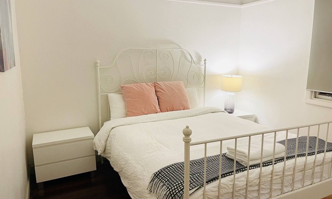 West Footscray House | D115 Exquisite Natural Stay