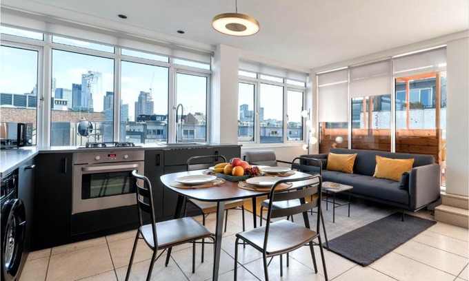 Shoreditch Apartment | D8 - Hoxton Square Penthouse