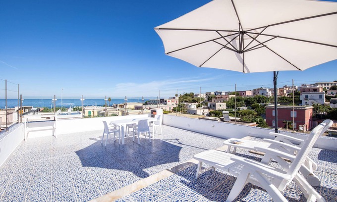 Procida Apartment | Da Procida 97 - Two Bedroom Apartment, Sleeps 5