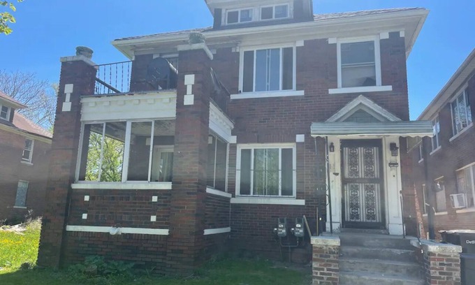 Detroit House | Da Trap BNB