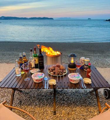 Suwon Villa | Daebudo On the Beach Pool Villa